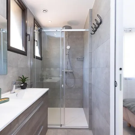 Magnifique T3 Bord De Garage Privé Classé 3 étoiles * Collioure